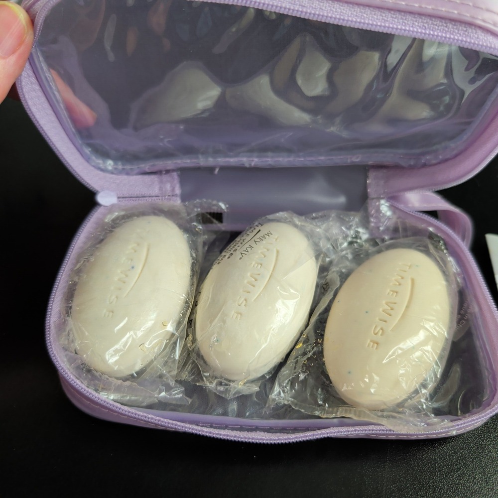 Mary Kay TimeWise 3-in-1 Cleansing Bar Set 3 Travel Bars 2oz Each Purple Case - Picture 2 of 3